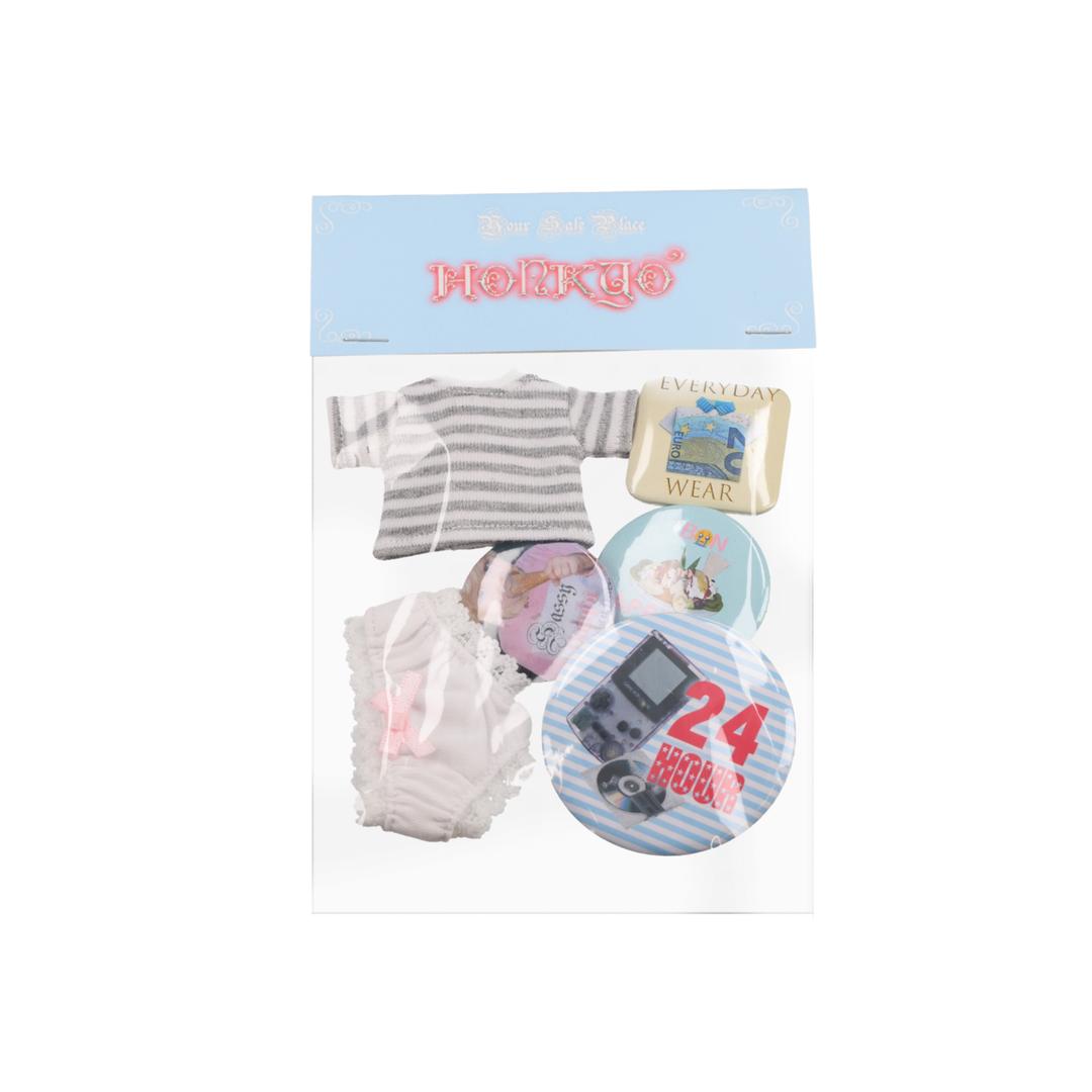 Wear Me Badge Set