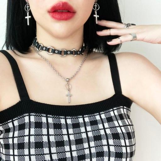 (귀찌/피어싱O) 킹 유니크 스트릿 십자가 투핀귀걸이