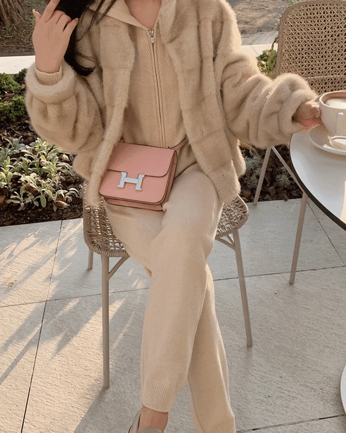 (U.C)플럭밍크 래글런 숏코트(2 col)