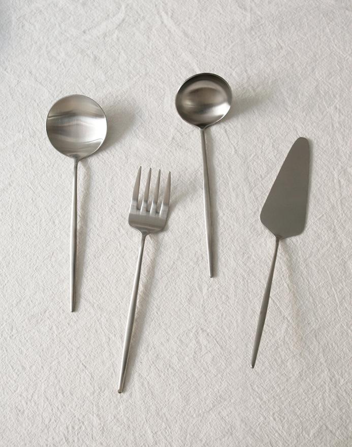 Sleek Serving Cutlery