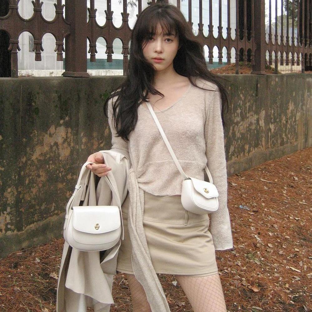 어뮤즈 미니 새들 아이보리
