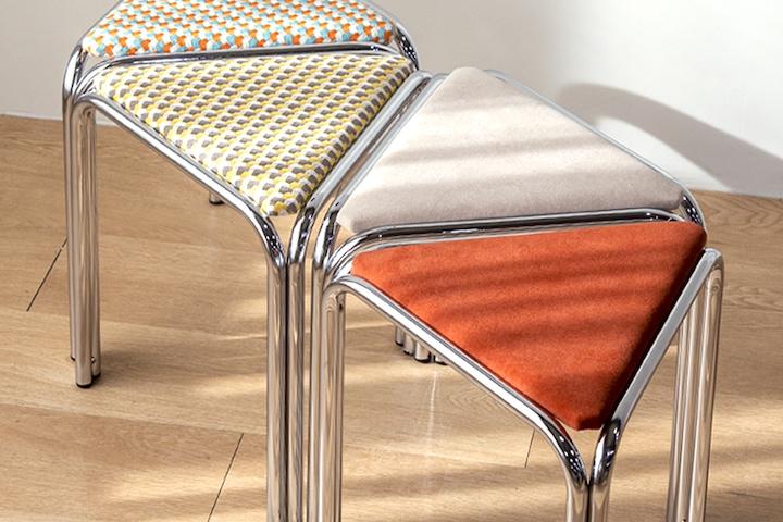 패브 삼각 스툴 기능성 아쿠아텍스 패브릭 화장대 보조 의자 4colors