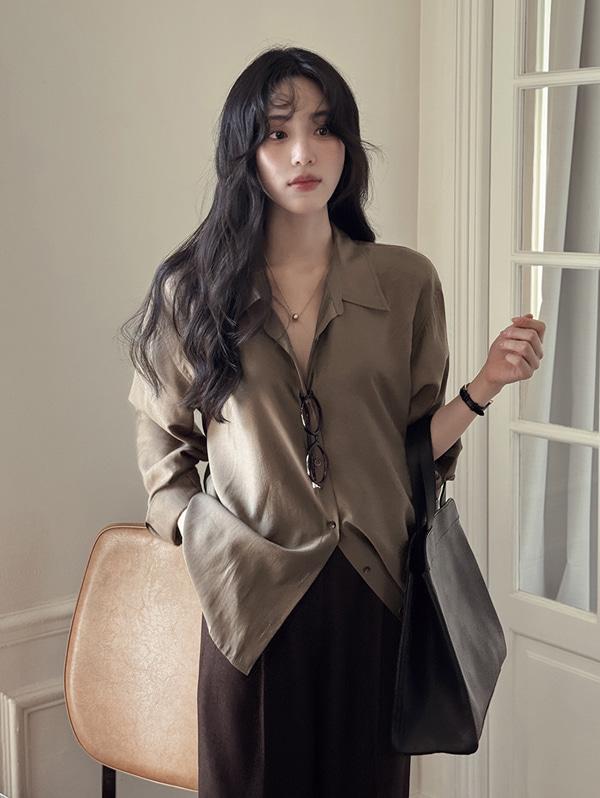 슬로우앤드 [🍁얼리어텀10%/강력추천] #SLOWMADE. 투더베이직 쉬머링 실키셔츠 (블라우스) - 5 color