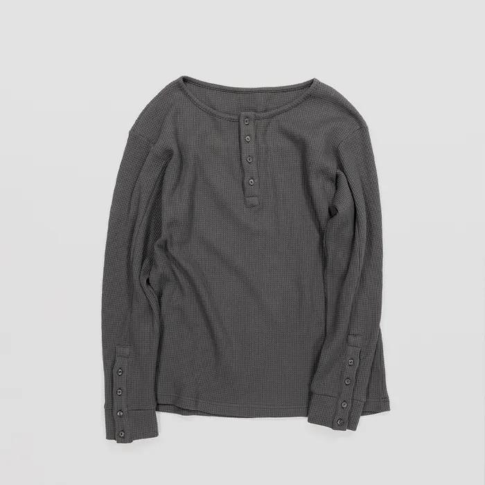 WAFFLE BUTTON-CUFF LONGSLEEVE - CHARCOAL