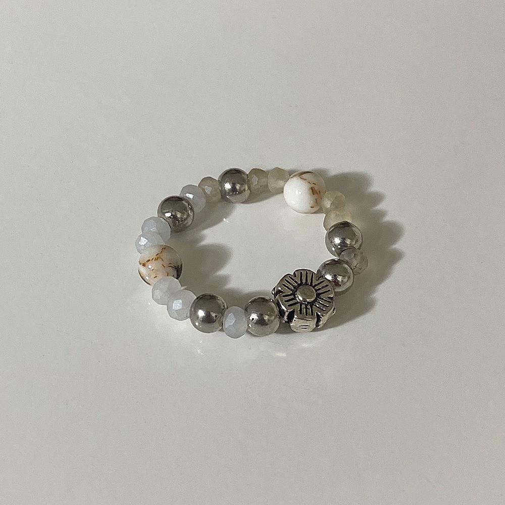 [handmade] 유니크 투컬러 플라워 자개 비즈 링