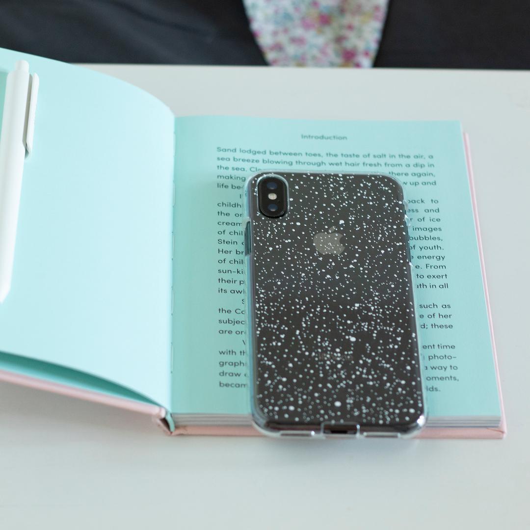 [Order made] IPhone clear case - Snow