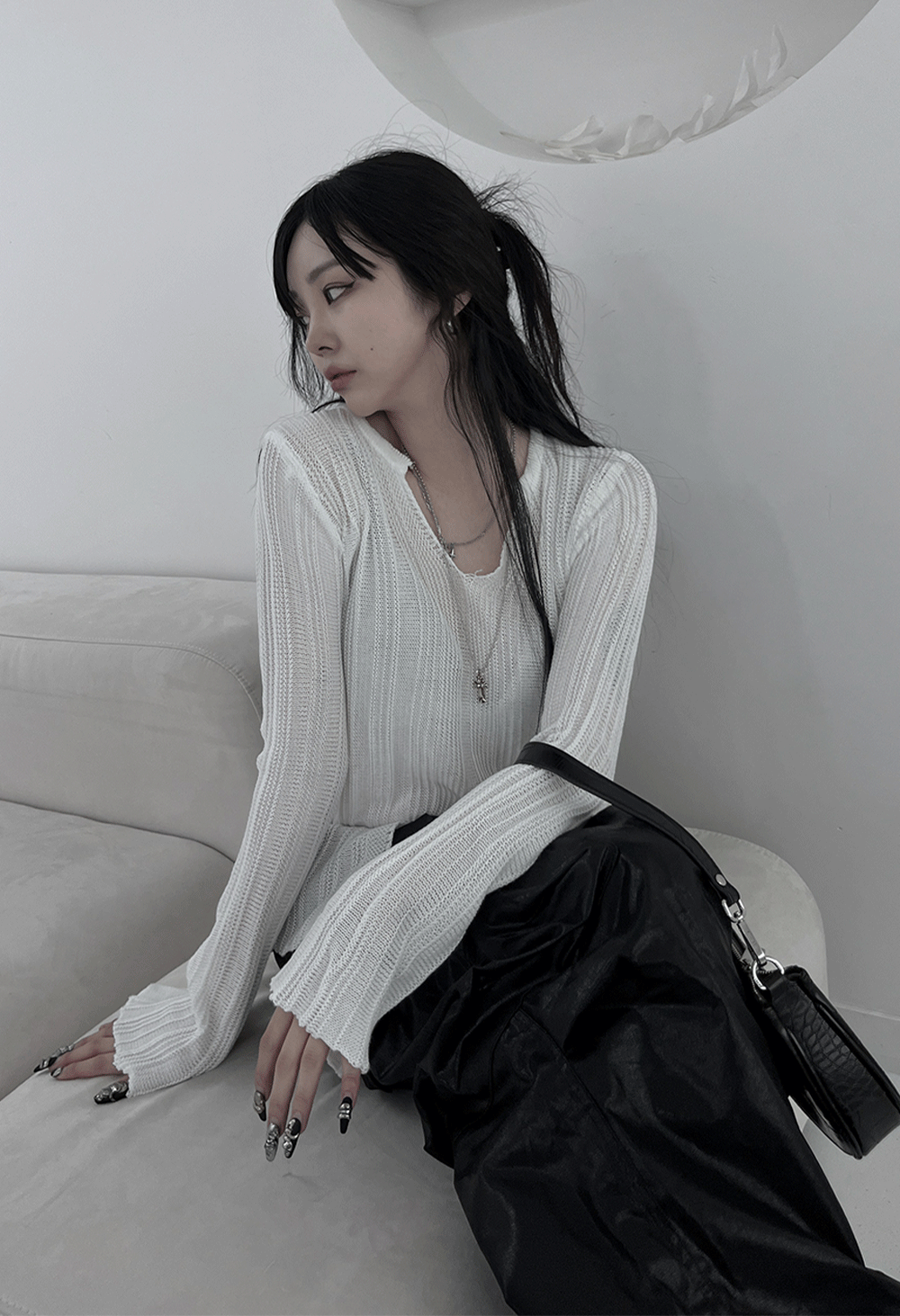 V cutting rail knit T