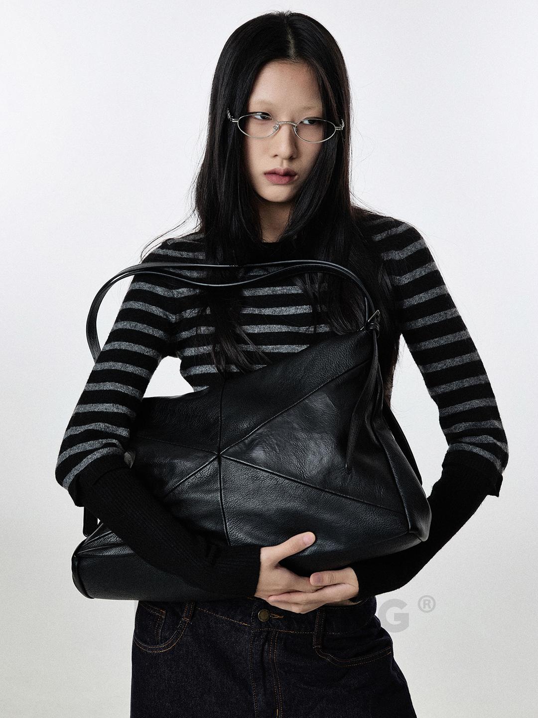 BINGBONG Wowo Rubik's Cube Shoulder Bag / 블랙