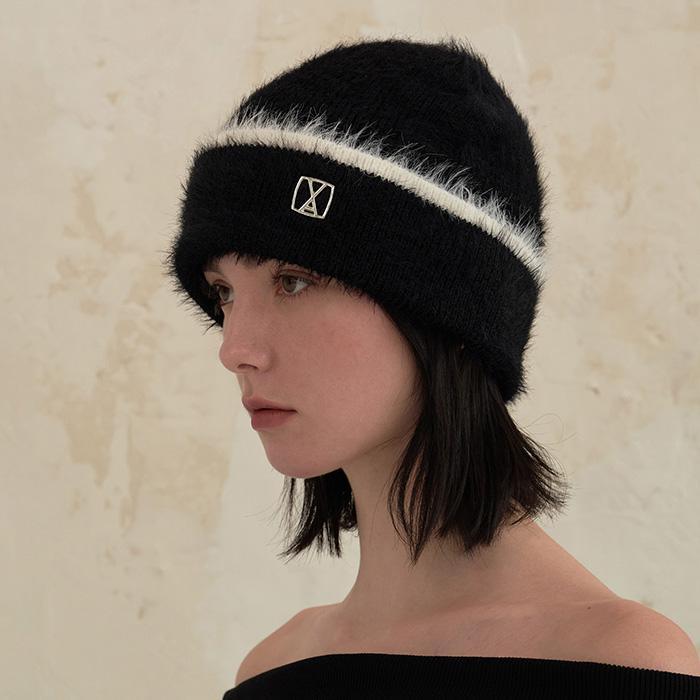 VA 스퀘어 스터드 헤어리 비니 블랙