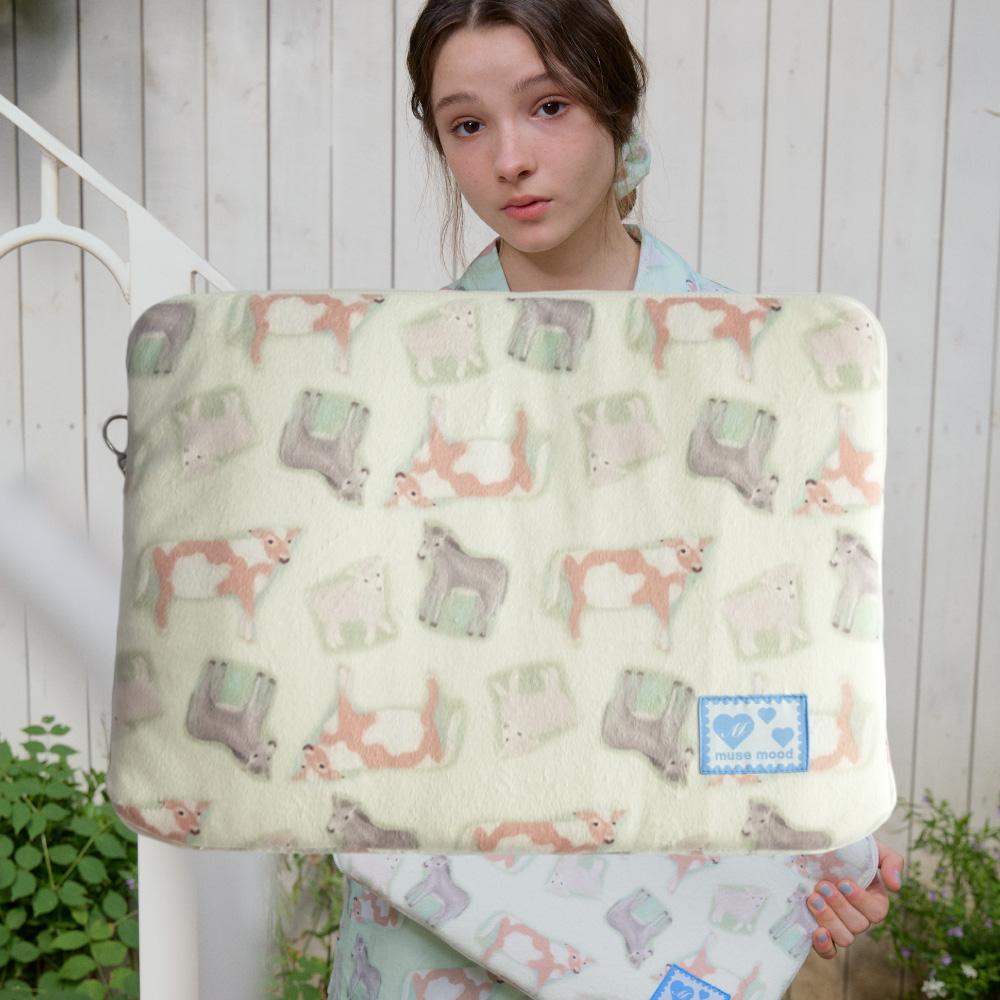 FARM laptop pouch (노트북파우치)