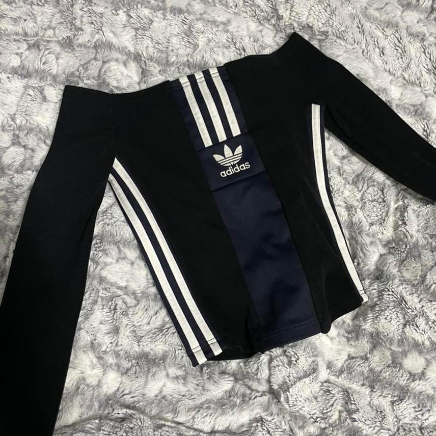 유이브 한소희탑 아디다스 불꽃