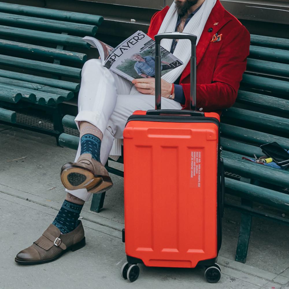 휠즈앤컨테이너 캐리어 20인치 24인치 28인치 여행용 캐리어 여행가방 : 라브라크 RAVRAC