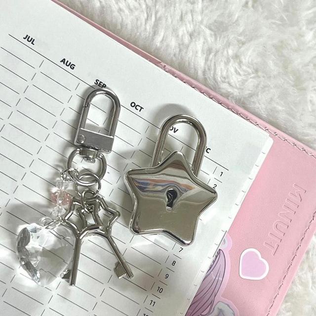 [booO0m!⋆부움마켓] star lock keyring set