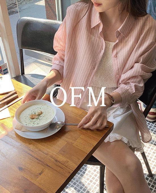메리어라운드 [라이브상품][썸머🍉][살안타템][장마룩][무료배송][ofm] 썸머 오버핏 텐셀 스트라이프 셔츠 (nb)