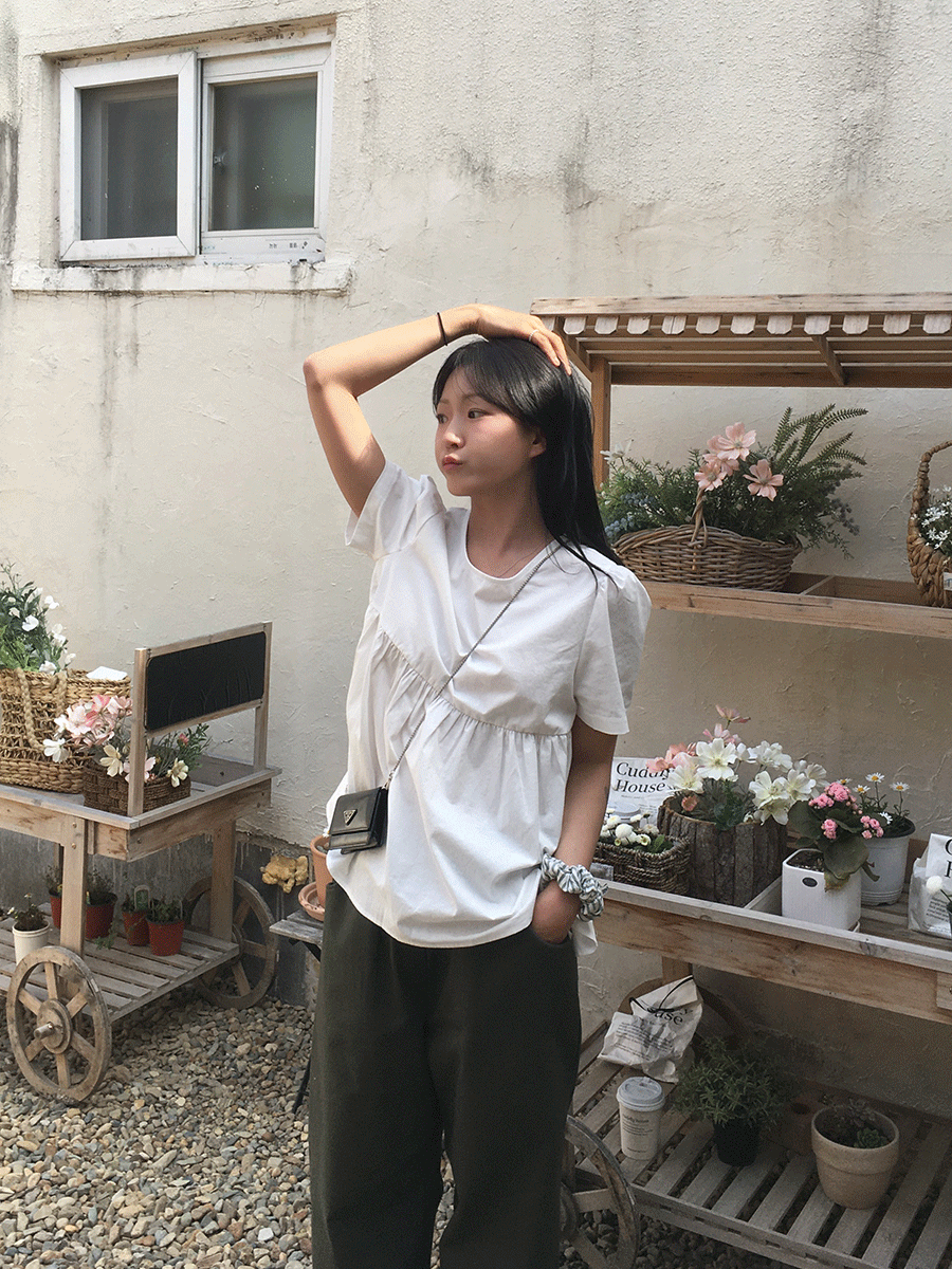 커스티 블라우스