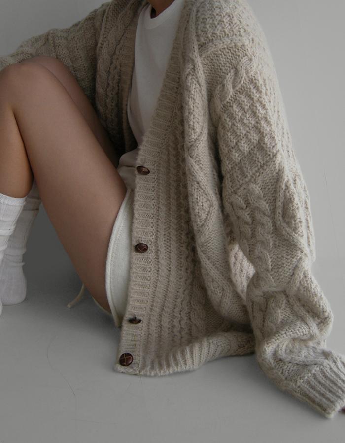 라룸 [by LAROOM｜오늘출발] 이삭가디건