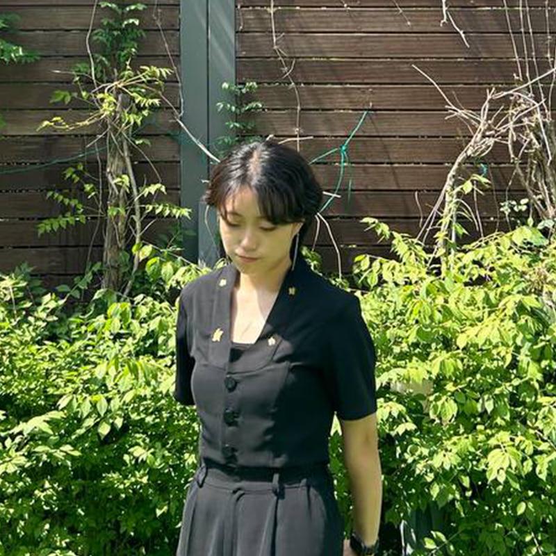 맞깃 반소매 자켓