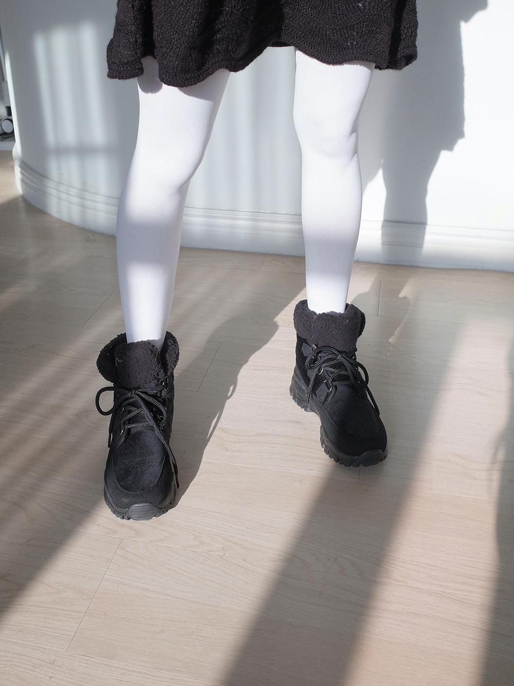 tracking winter boots