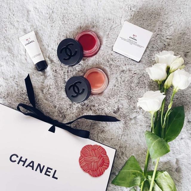 샤넬 립 앤 치크 밤 6.5g 6컬러 CHANEL N°1 블러셔 립밤 레드 까멜리아