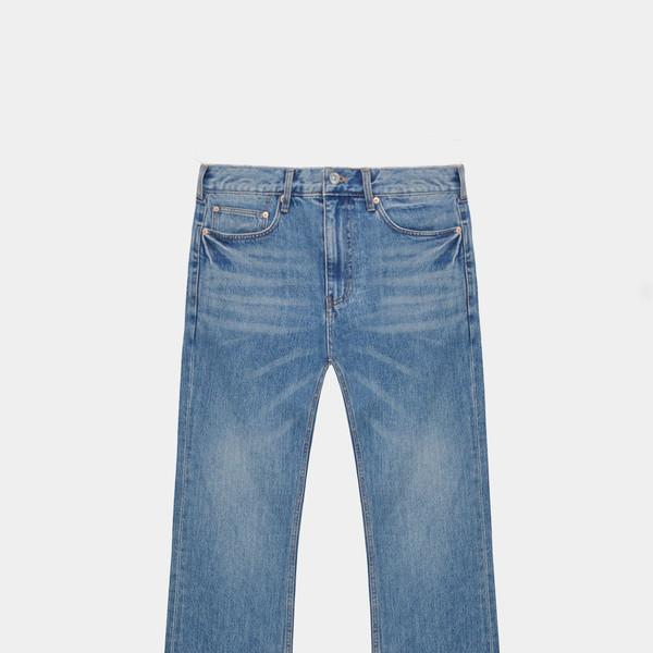 90'S SLIM FLARED JEAN [WASHED BLUE]