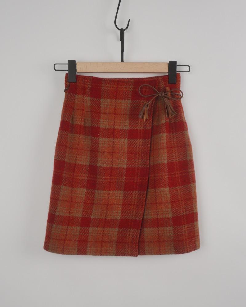 MaxMara woolen skirt(Ladies S & Italy made)