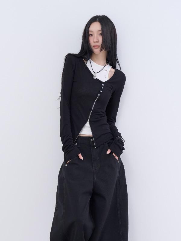 slant button zipper tee