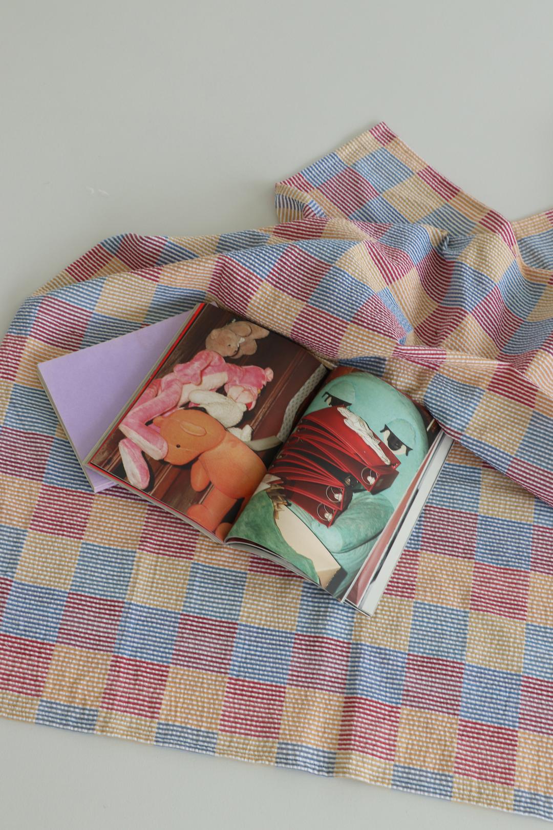 Color cotton blanket