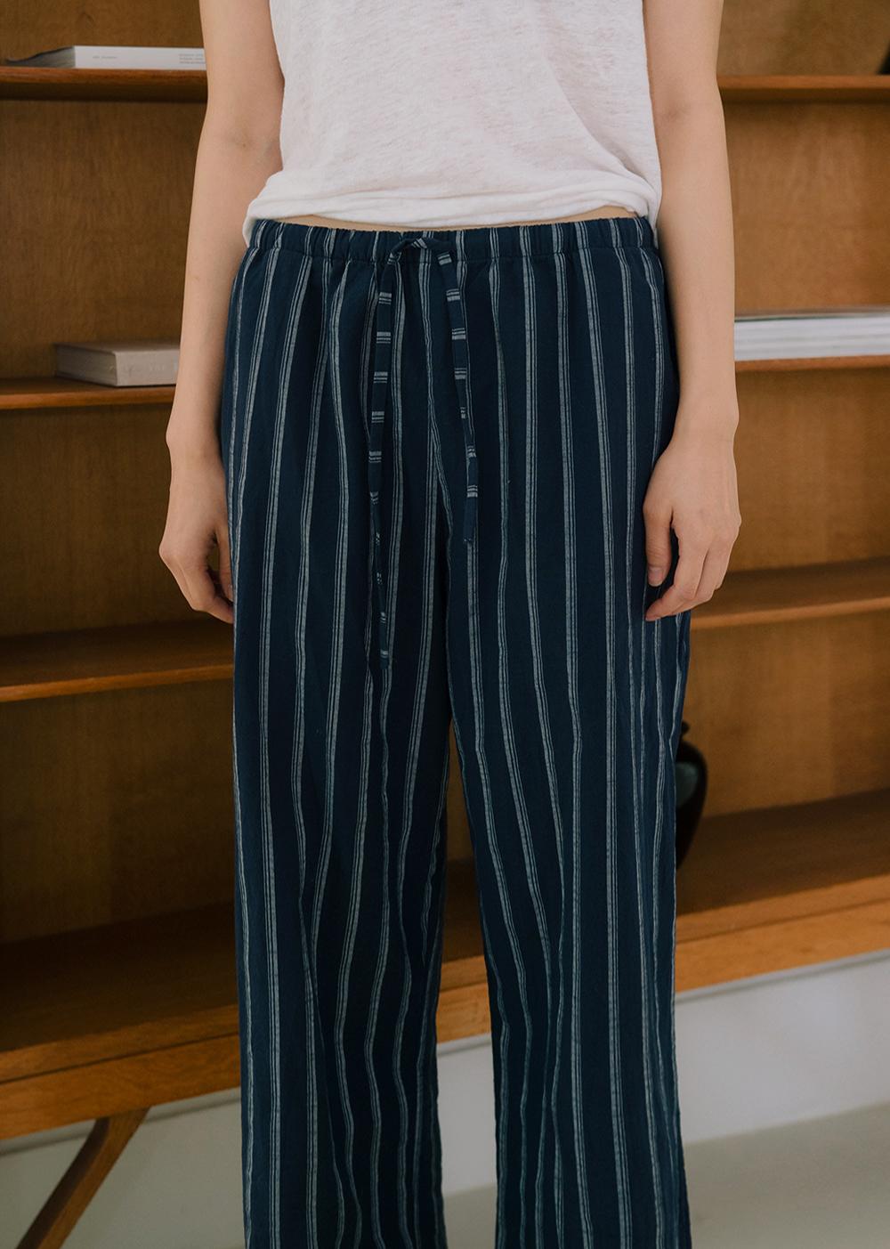 Sonia stripe pants - navy [ 2차 12/22일~ 순차척 출고 ]