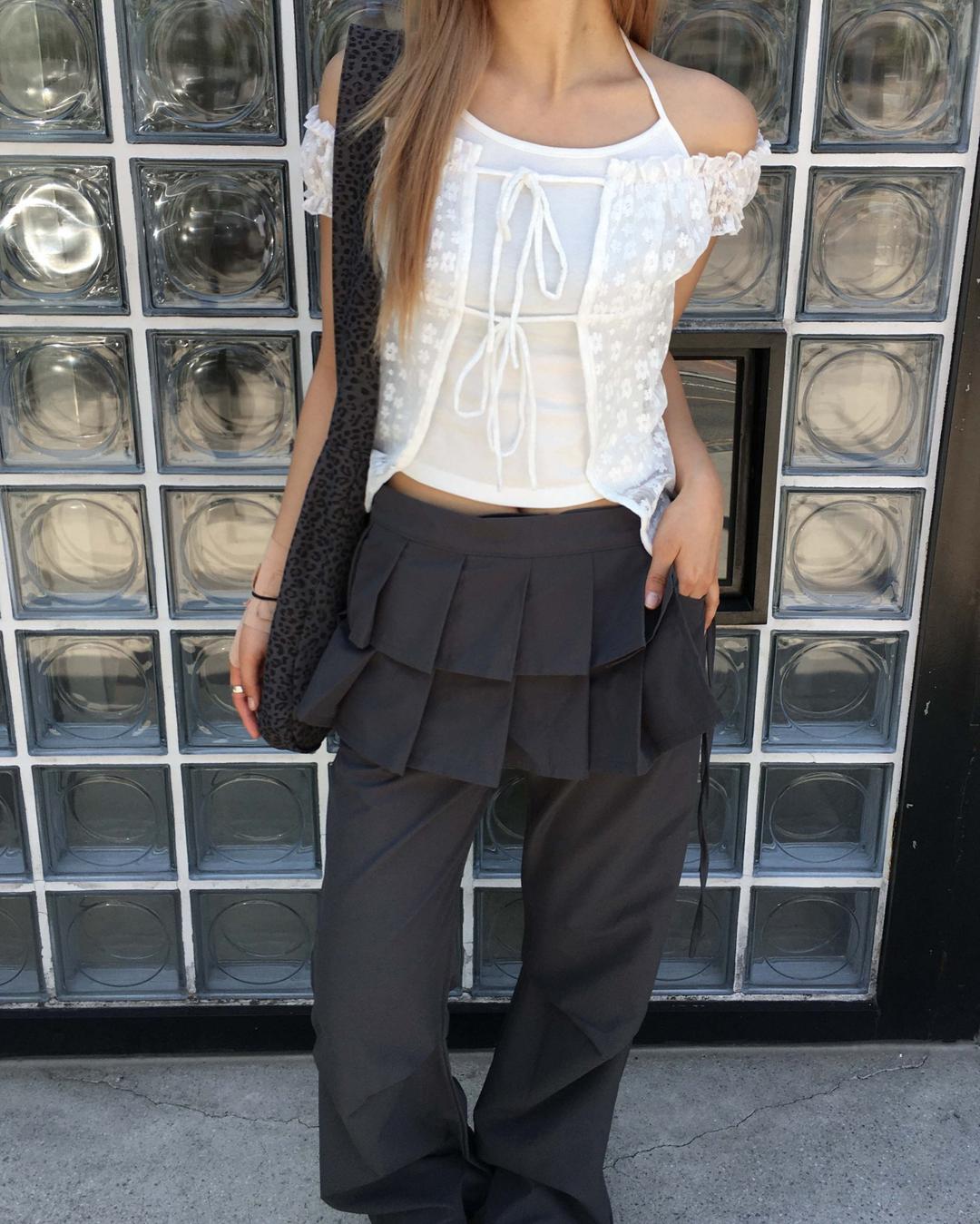 하몽 Off flower lace top