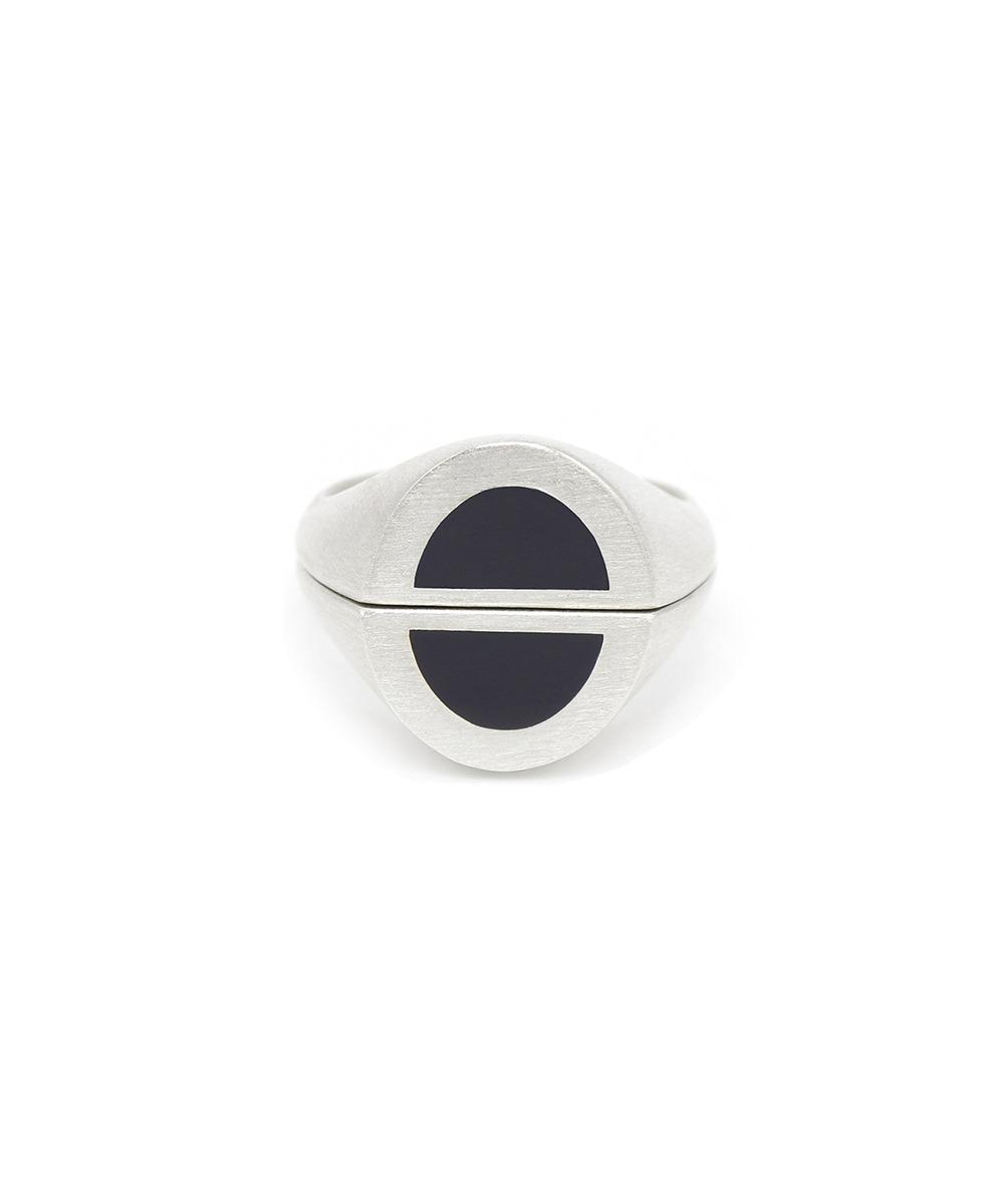 half signet ring 002 (black)