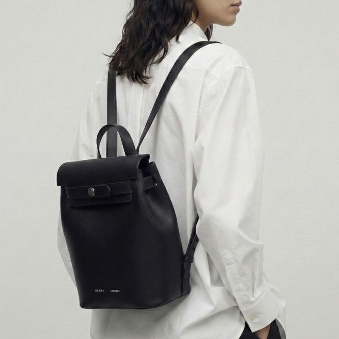 일리 백팩 블랙