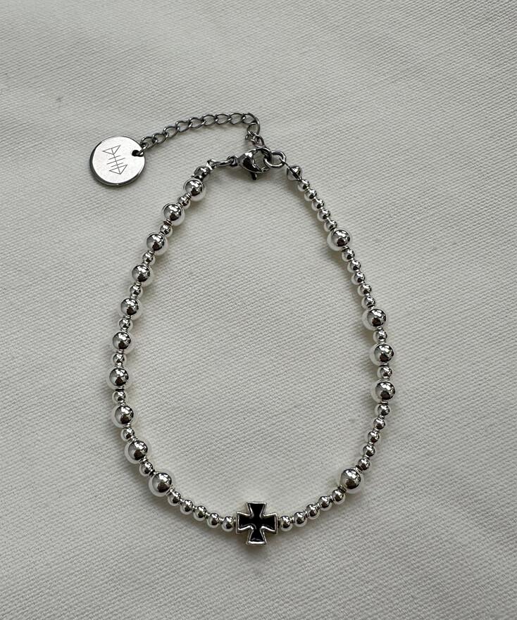 Silver cross bracelet