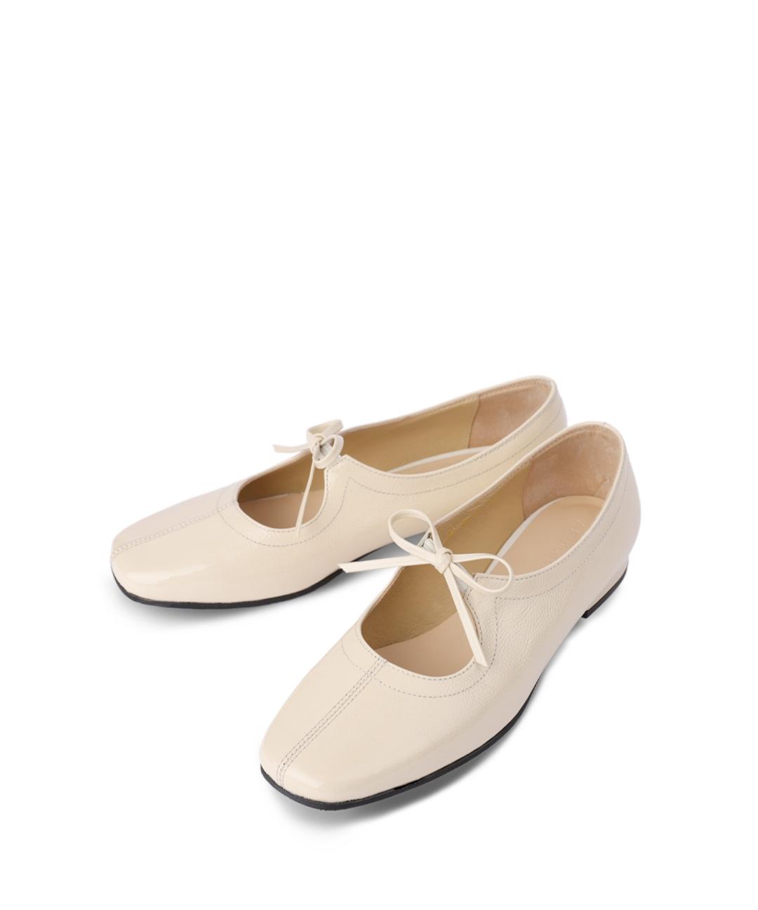 Naplak Venda Flat Shoes Off White