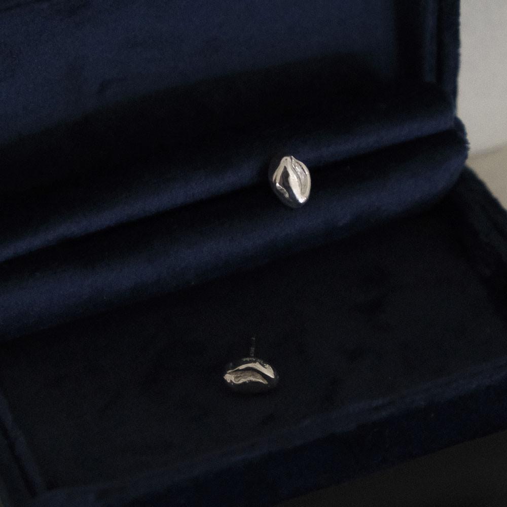 rosett earring by Aube 바이오브 실버 로제트 이어링