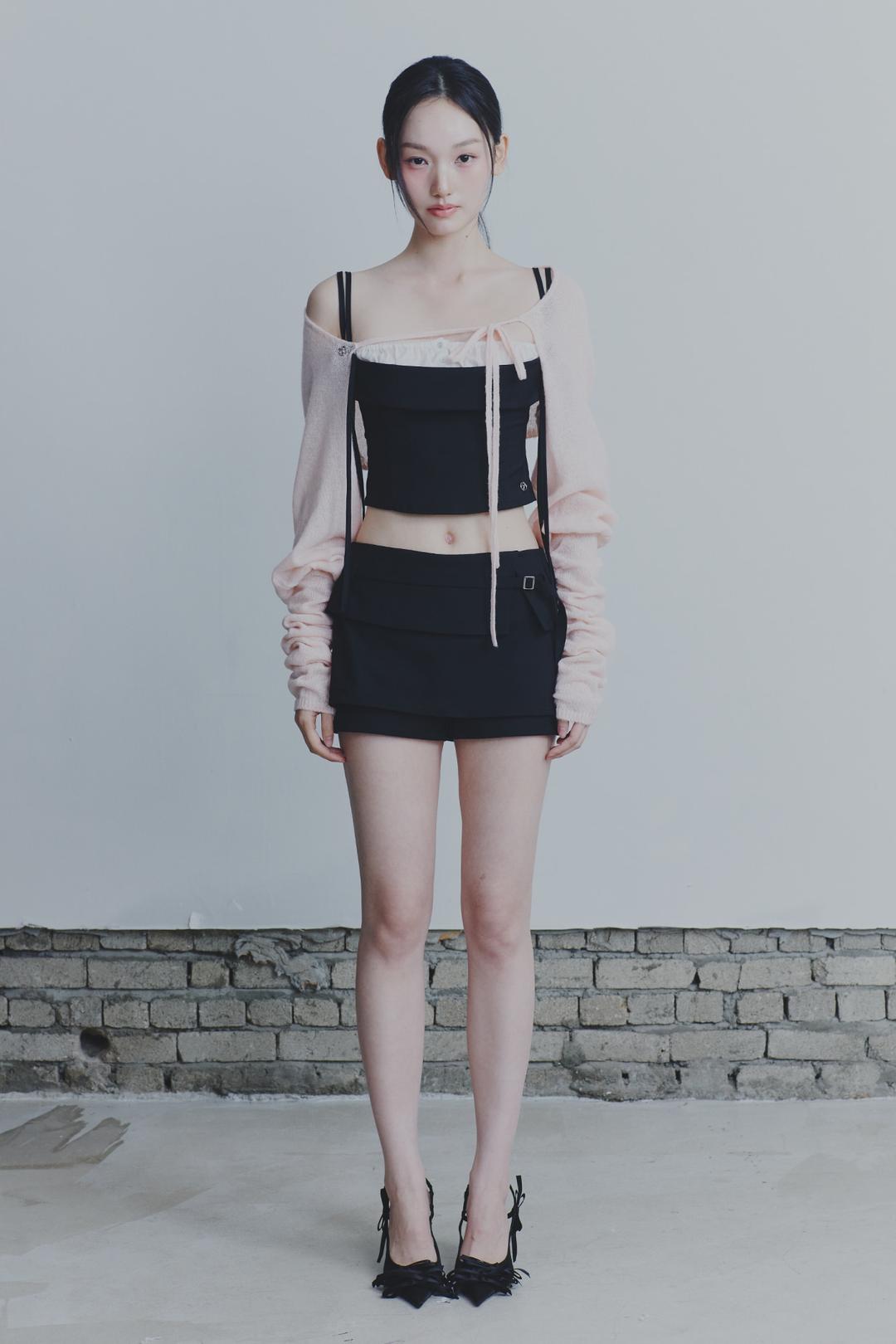 [S-size 9/23~] HEART BELTED MINI SKIRT black