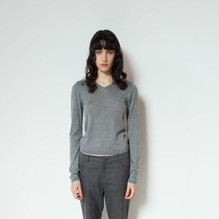 Light V Neck Knit (Grey)