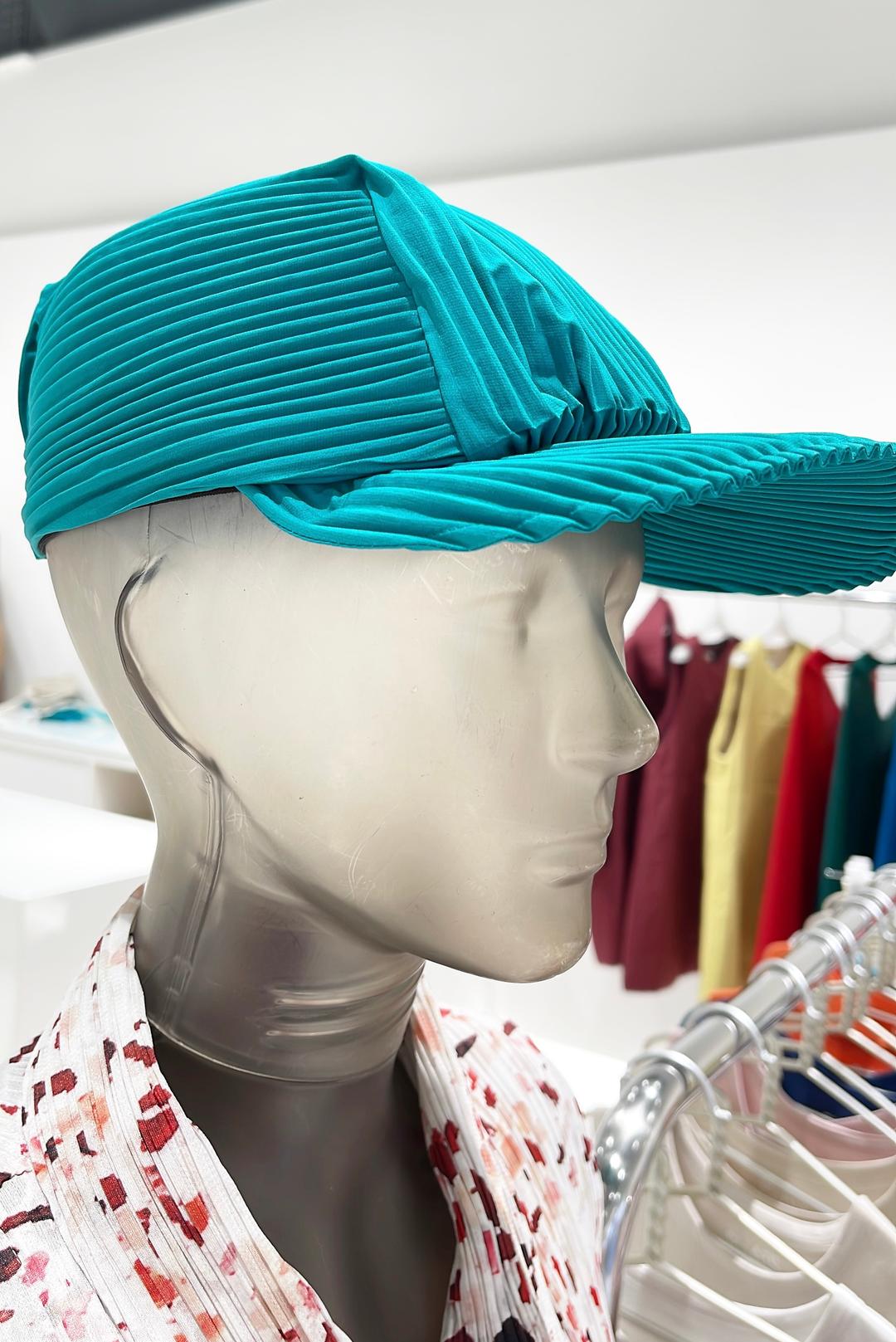 플리츠플리즈 이세이미야케 플리츠 캡 모자(터쿼이즈)