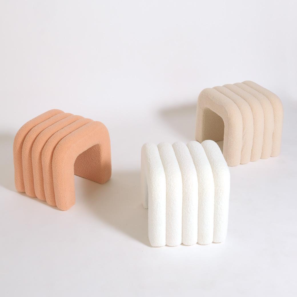 CFC306 보우나 스툴 부클레 패브릭 디자인 화장대 낮은 의자 미니 보조의자