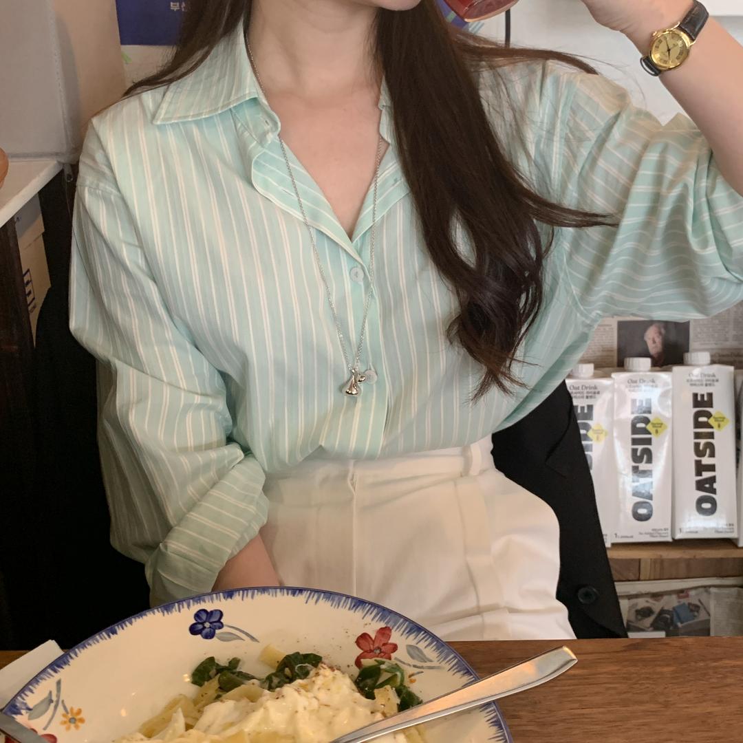 어베인 💕URBANE MADE💕 애플 루즈핏 스트라이프 셔츠 남방 (당일출고 2c) /출근룩/여름셔츠
