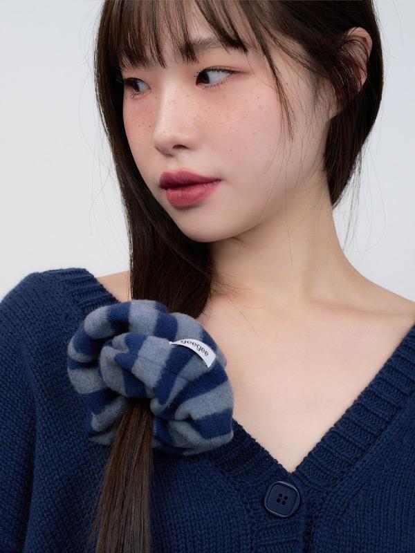 fluffy stripe scrunchie - navy