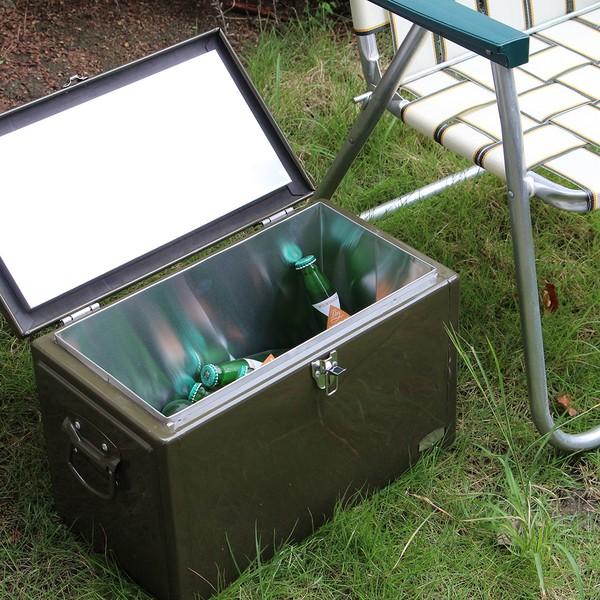 DETAIL Metal Cooler Box