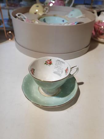 이런 상품 어때요? 로얄알버트 뉴황실장미 커피1인조(폴카로즈)