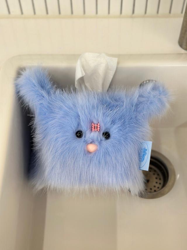 Shy PeePee Tissue Case (Sky Blue)