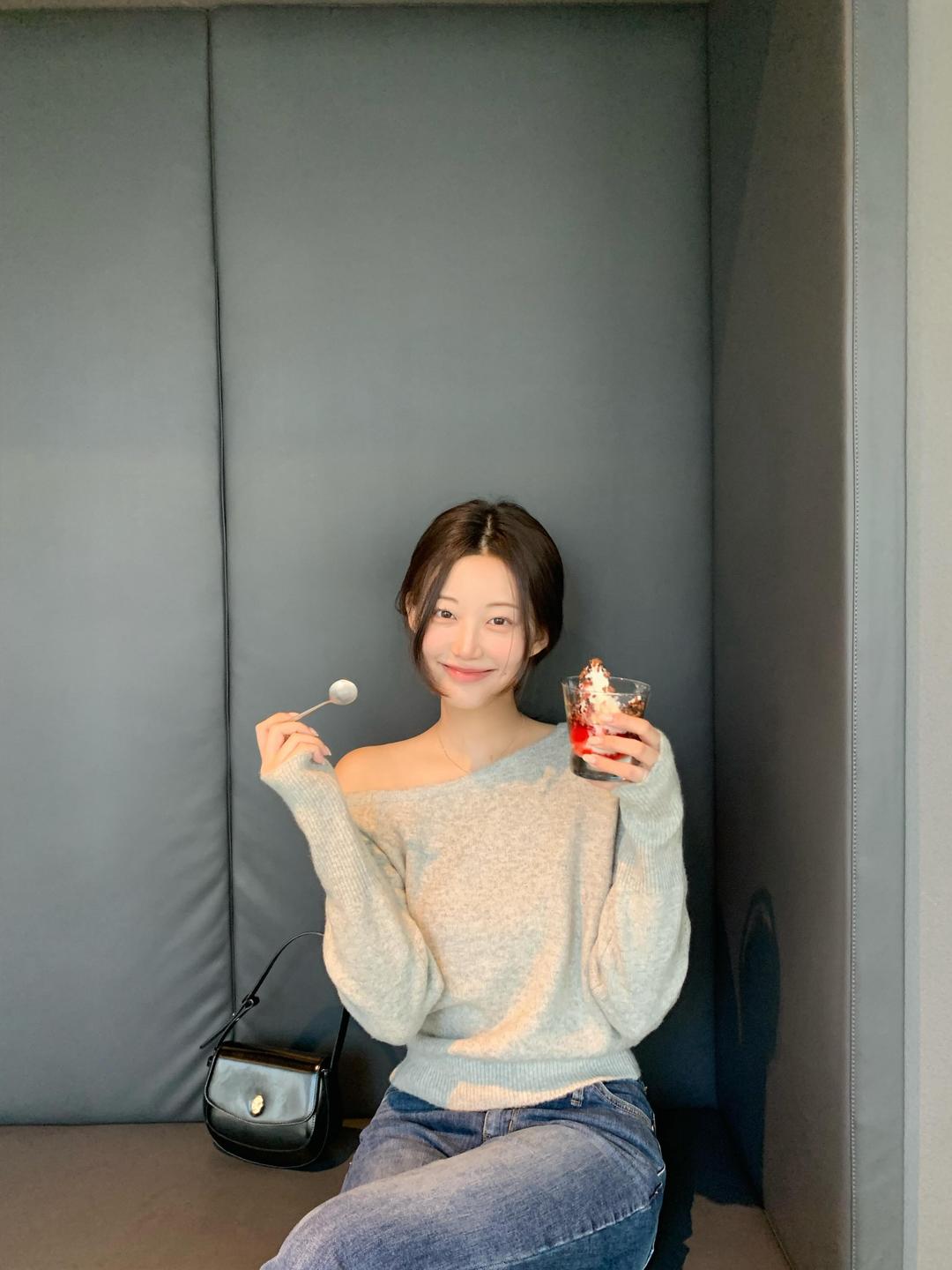 cashmere one-shoulder knit _gray (품절시 최대 2주 소요)