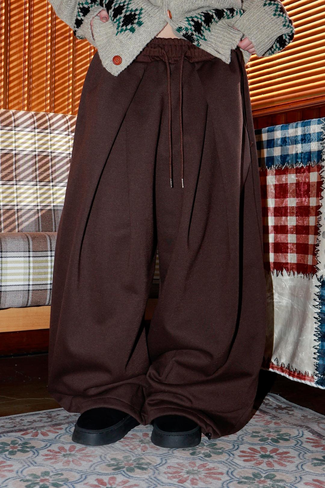 딥 더블 핀턱 기모 스웻 팬츠