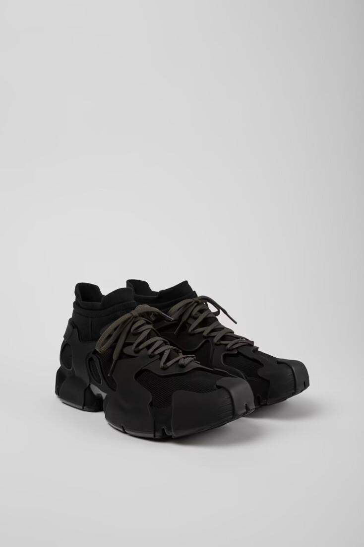 Tossu (Black)