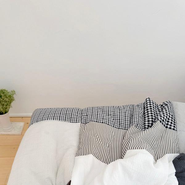 Luvim All-black patchwork