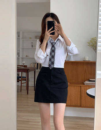 [블랙,아이보리 당일발송] 멜팅 슬림핏 크롭 밴딩 셔츠 (2color)