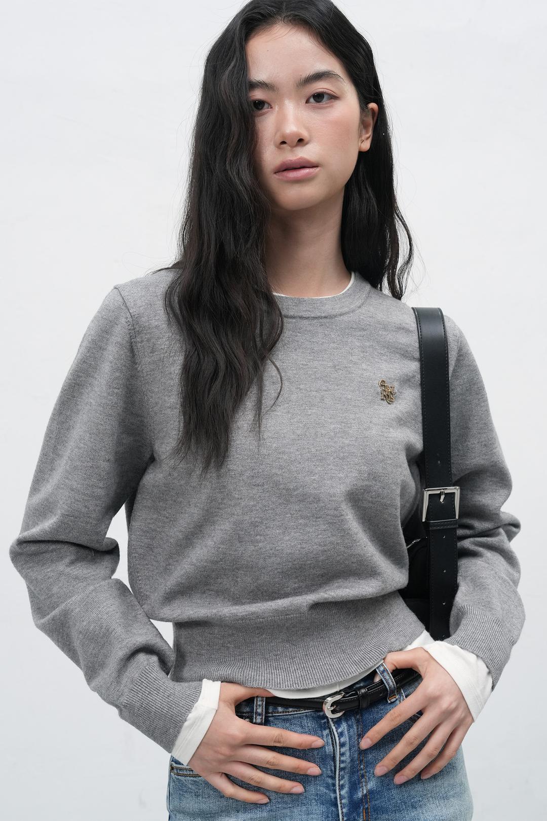 제너럴아이디어 WOMAN 에센셜 크루넥 풀오버 [GREY]