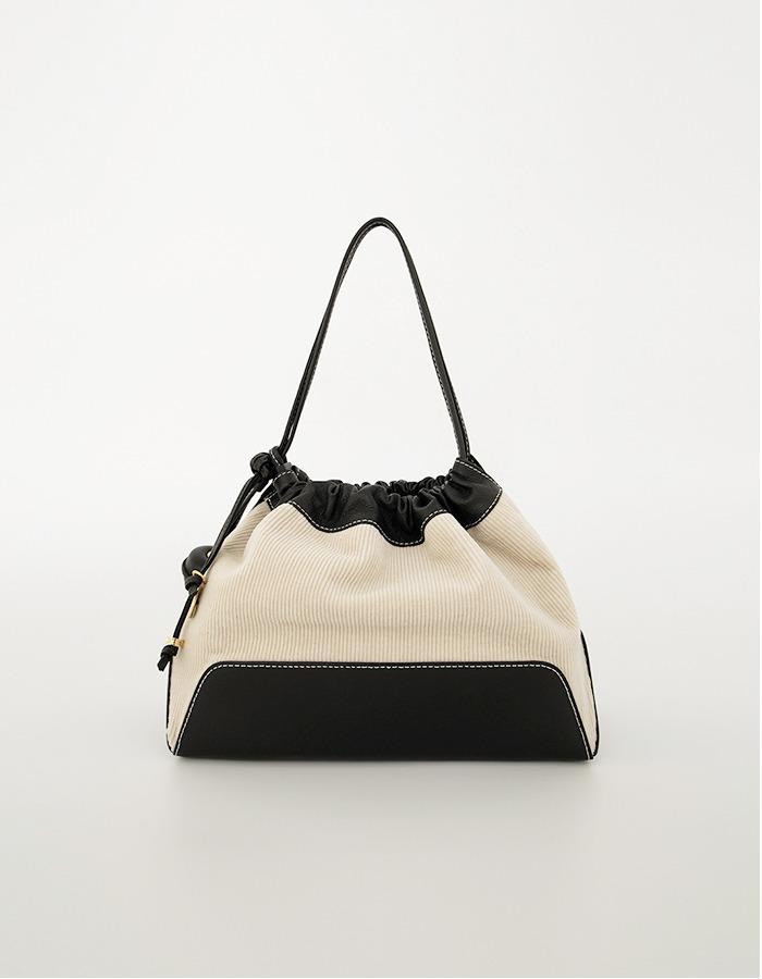 kroei) BALL STRING BAG (BLACK)